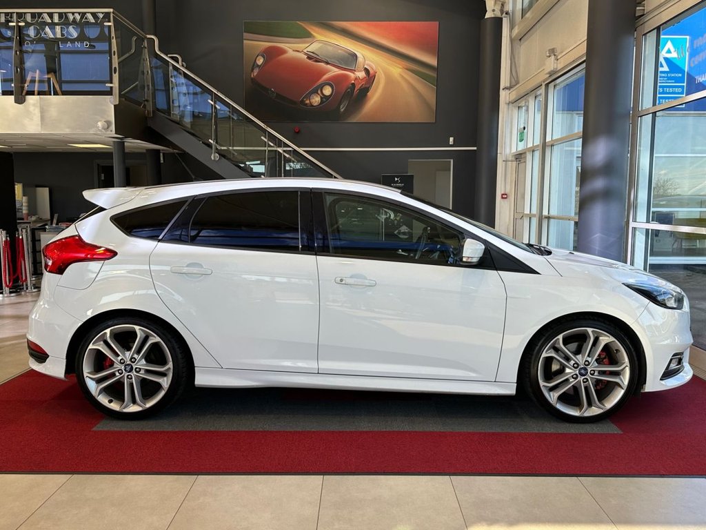 Used Ford Focus 2017 for sale - 78180920: Photo 9