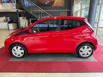 Used Toyota AYGO 2016 for sale - 79276525: Photo