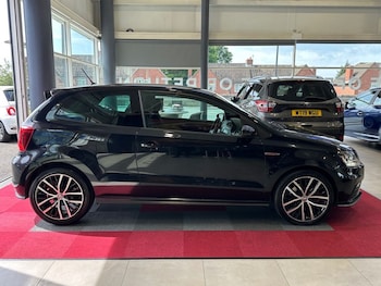 Used Volkswagen Polo 2016 for sale - 78672616: Photo