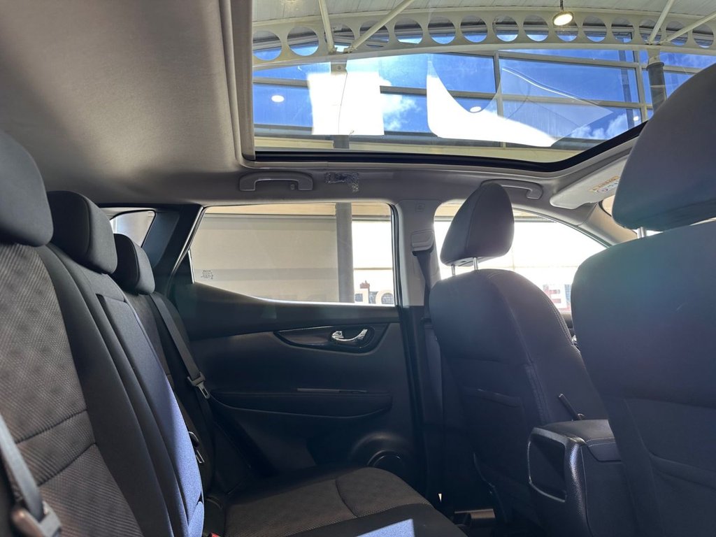 Used Nissan Qashqai 2015 for sale - 78180926: Photo 16