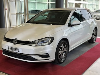 Used Volkswagen Golf 2018 for sale - 79551125: Photo