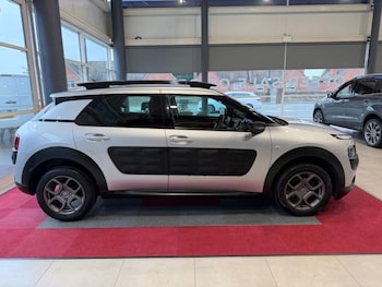 Used Citroen C4 Cactus 2017 for sale - 78819104: Photo