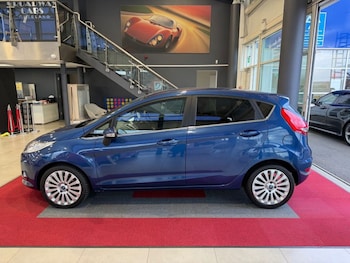 Used Ford Fiesta 2010 for sale - 78180938: Photo