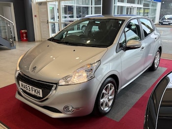 Used Peugeot 208 2013 for sale - 78525469: Photo