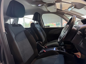 Used Citroen C4 Picasso 2016 for sale - 79587890: Photo