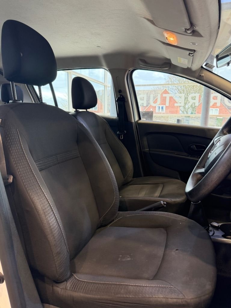 Used Dacia Sandero 2017 for sale - 78180934: Photo 10