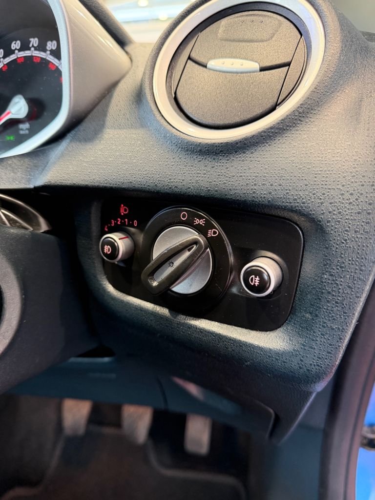 Used Ford Fiesta 2011 for sale - 78180928: Photo 18