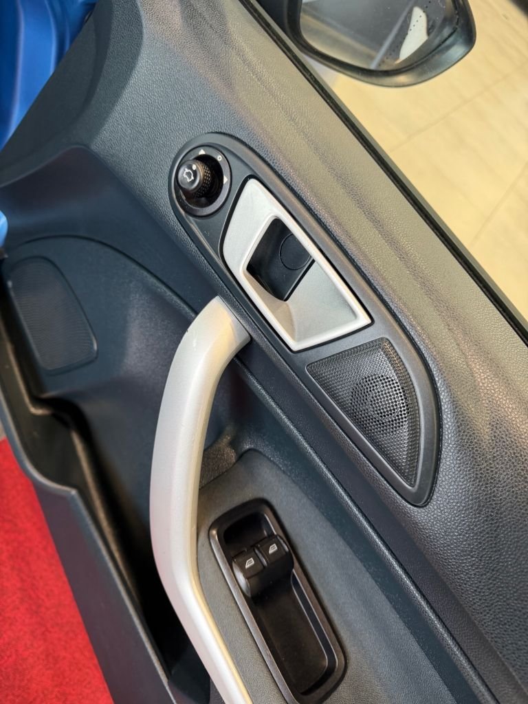 Used Ford Fiesta 2011 for sale - 78180928: Photo 19