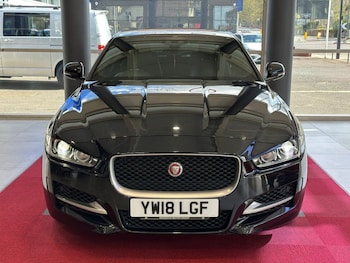 Used Jaguar XE 2018 for sale - 78181003: Photo