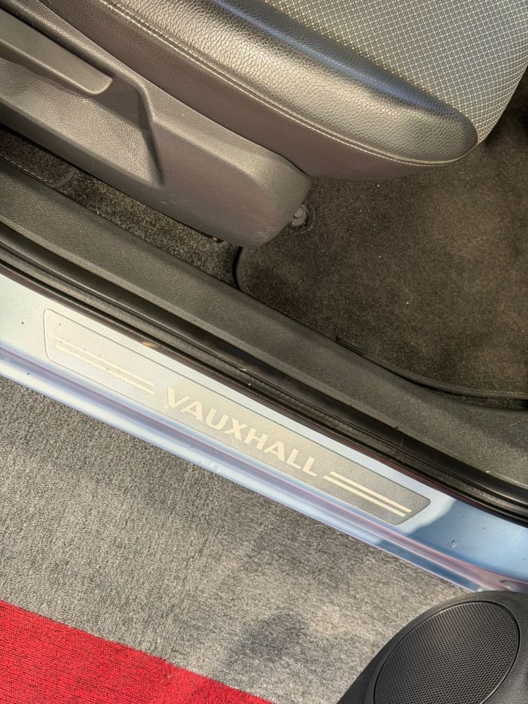 Used Vauxhall Corsa 2009 for sale - 78180916: Photo 12