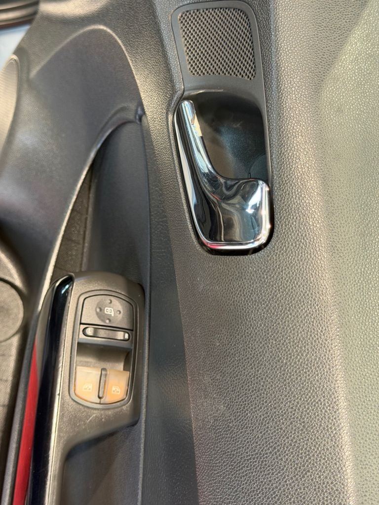 Used Vauxhall Corsa 2009 for sale - 78180916: Photo 15