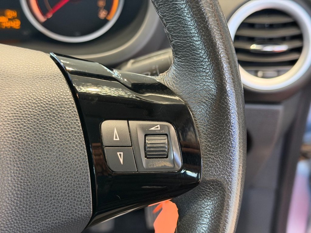 Used Vauxhall Corsa 2009 for sale - 78180916: Photo 19