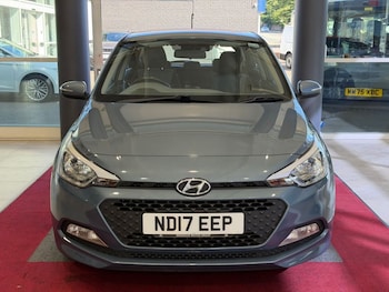 Used Hyundai i20 2017 for sale - 79385467: Photo