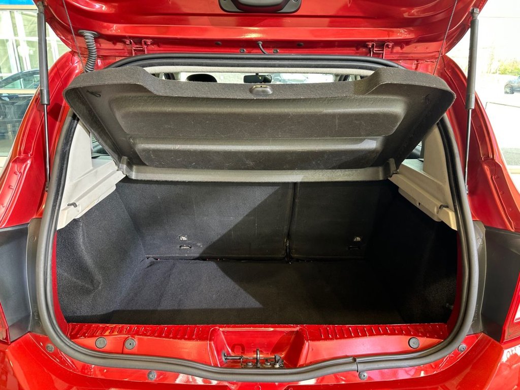 Used Dacia Sandero Stepway 2014 for sale - 78181063: Photo 17