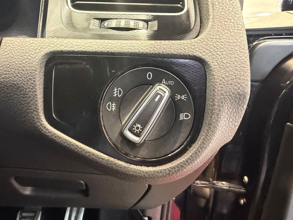 Used Volkswagen Golf 2015 for sale - 78181000: Photo 20