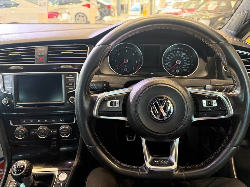 Used Volkswagen Golf 2015 for sale - 78181000: Photo 21