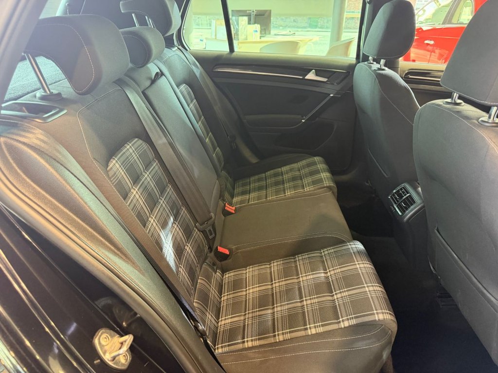 Used Volkswagen Golf 2015 for sale - 78181000: Photo 25