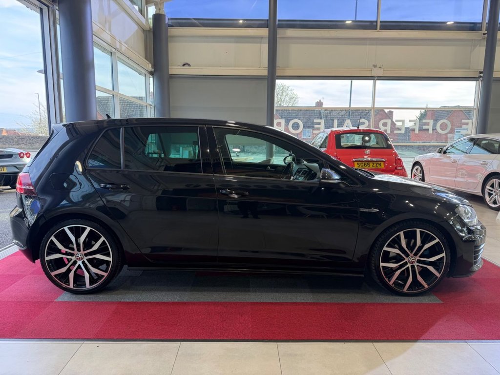 Used Volkswagen Golf 2015 for sale - 78181000: Photo 5
