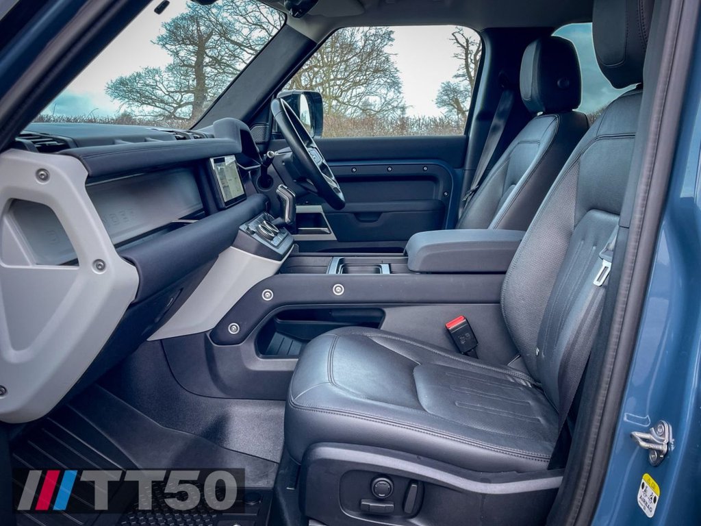 Used Land Rover Defender 2021 for sale - 77627015: Photo 19