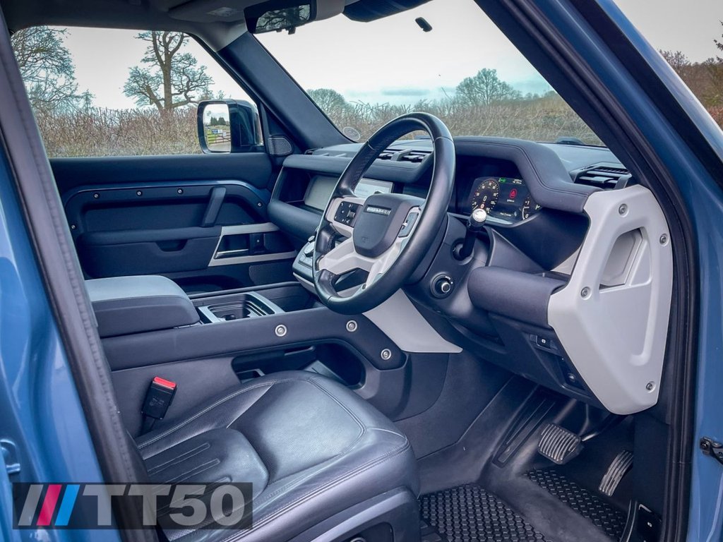 Used Land Rover Defender 2021 for sale - 77627015: Photo 34