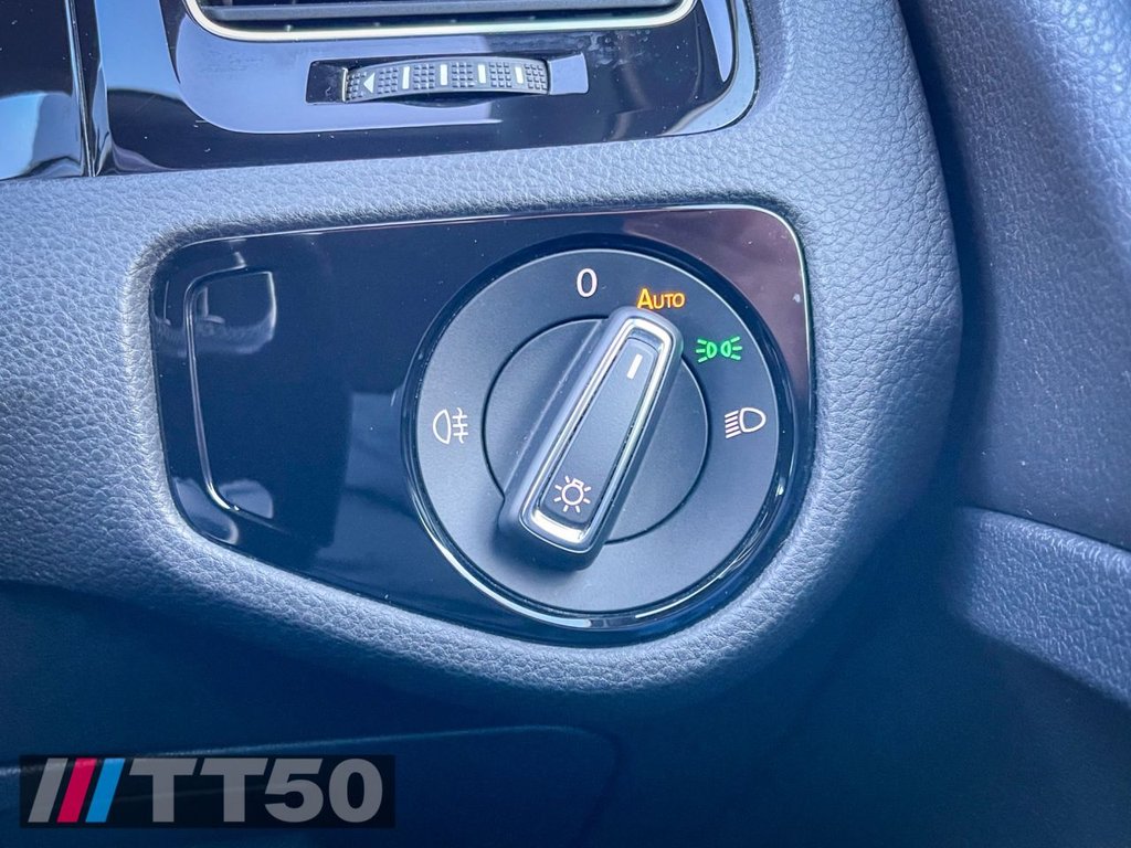 Used Volkswagen Golf 2018 for sale - 76610274: Photo 24