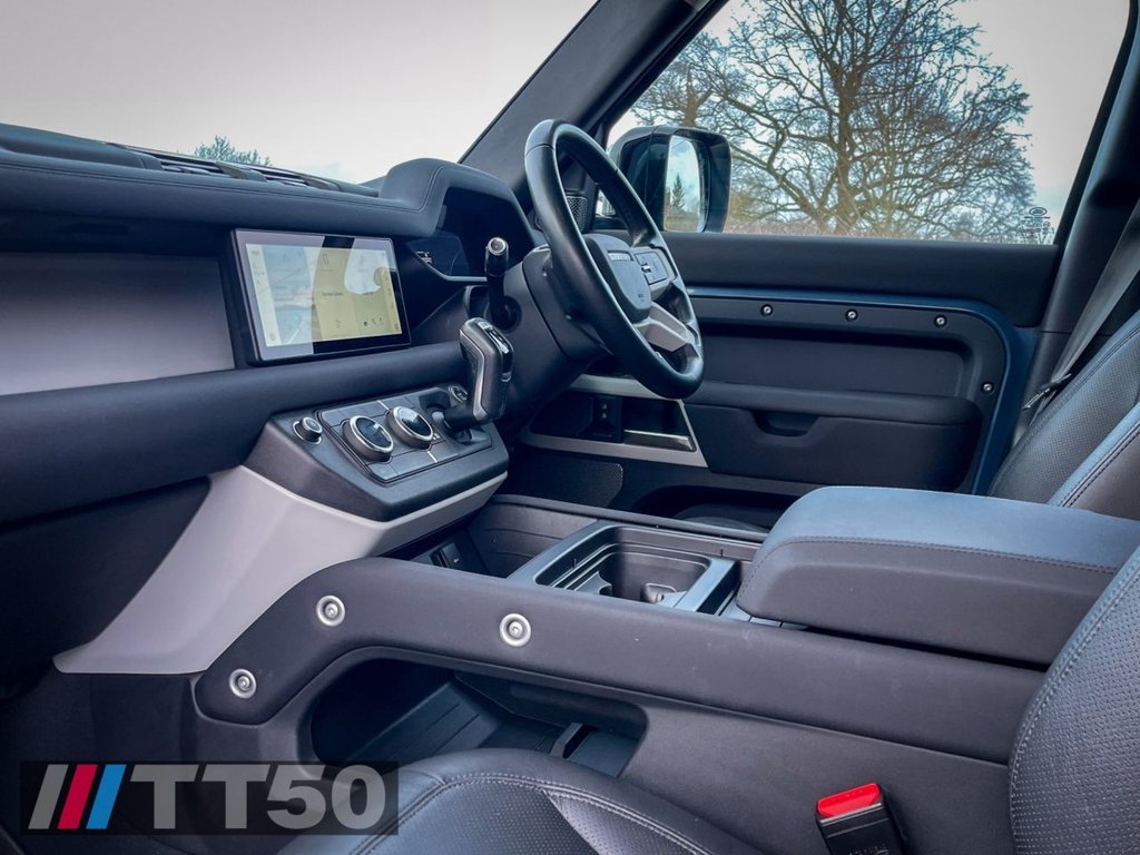 Used Land Rover Defender 2021 for sale - 77457611: Photo 3