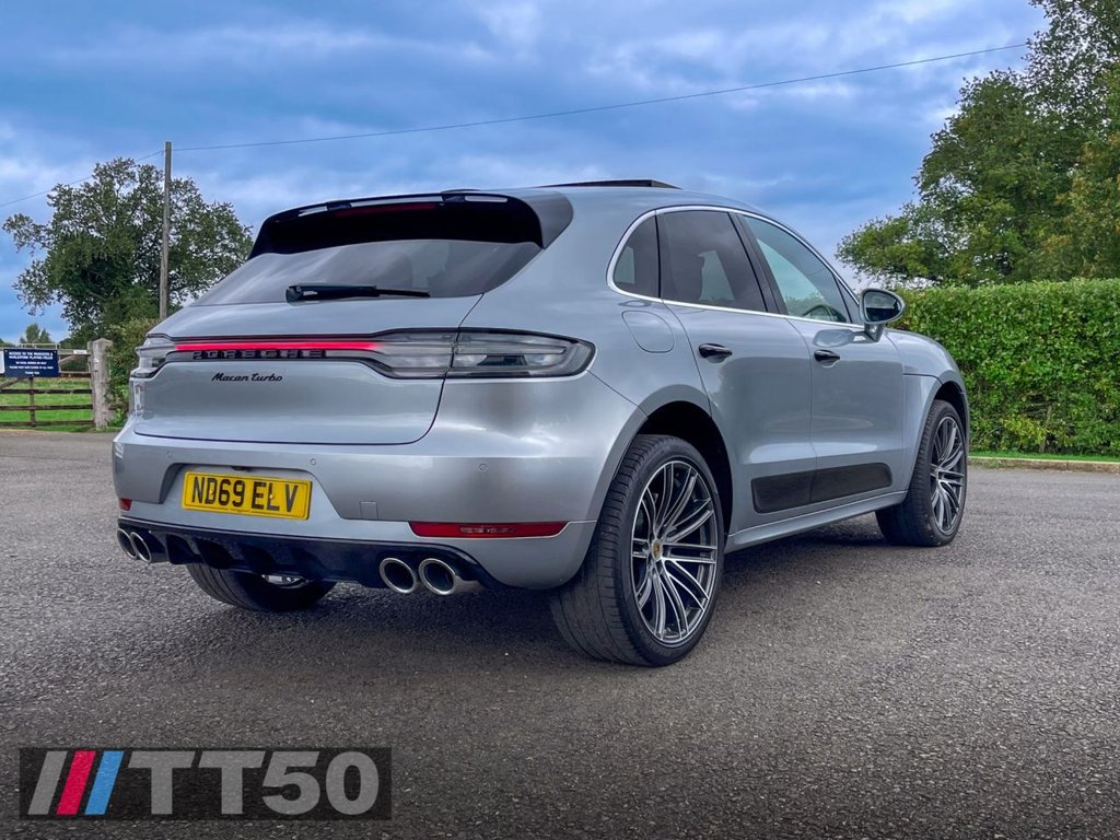 Used Porsche Macan 2020 for sale - 77627011: Photo 2