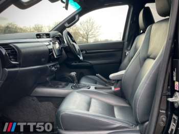 Used Toyota Hilux 2019 for sale - 74083947: Photo