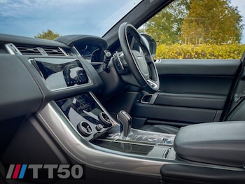 Used Land Rover Range Rover Sport 2018 for sale - 76487021: Photo