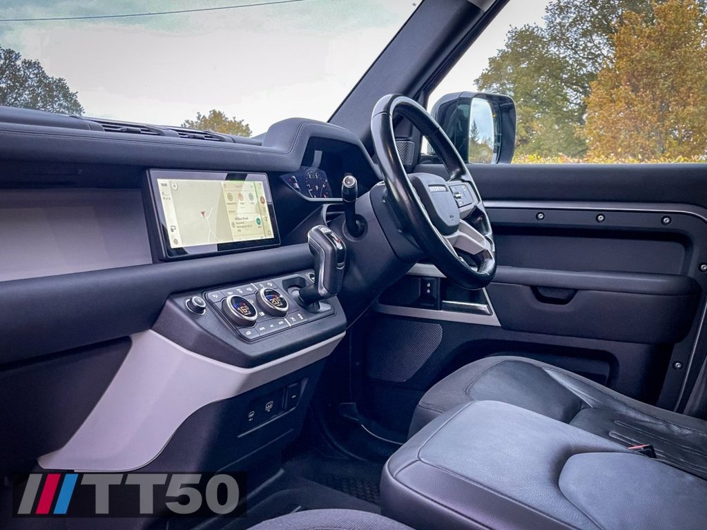 Used Land Rover Defender 2021 for sale - 76486965: Photo 19