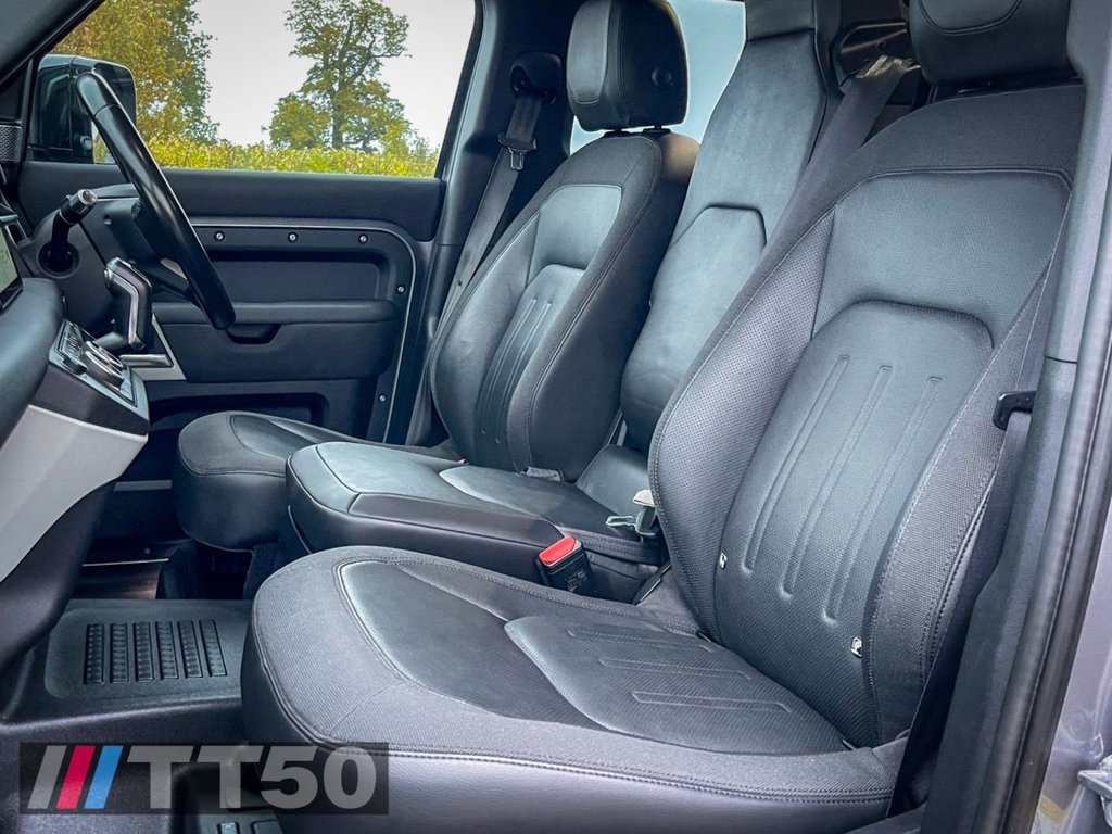 Used Land Rover Defender 2021 for sale - 76486965: Photo 20