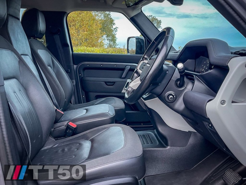 Used Land Rover Defender 2021 for sale - 76486965: Photo 21