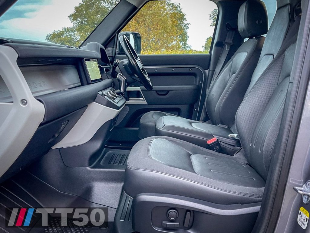 Used Land Rover Defender 2021 for sale - 76486965: Photo 3