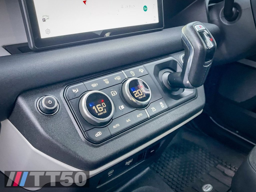 Used Land Rover Defender 2021 for sale - 76486965: Photo 39