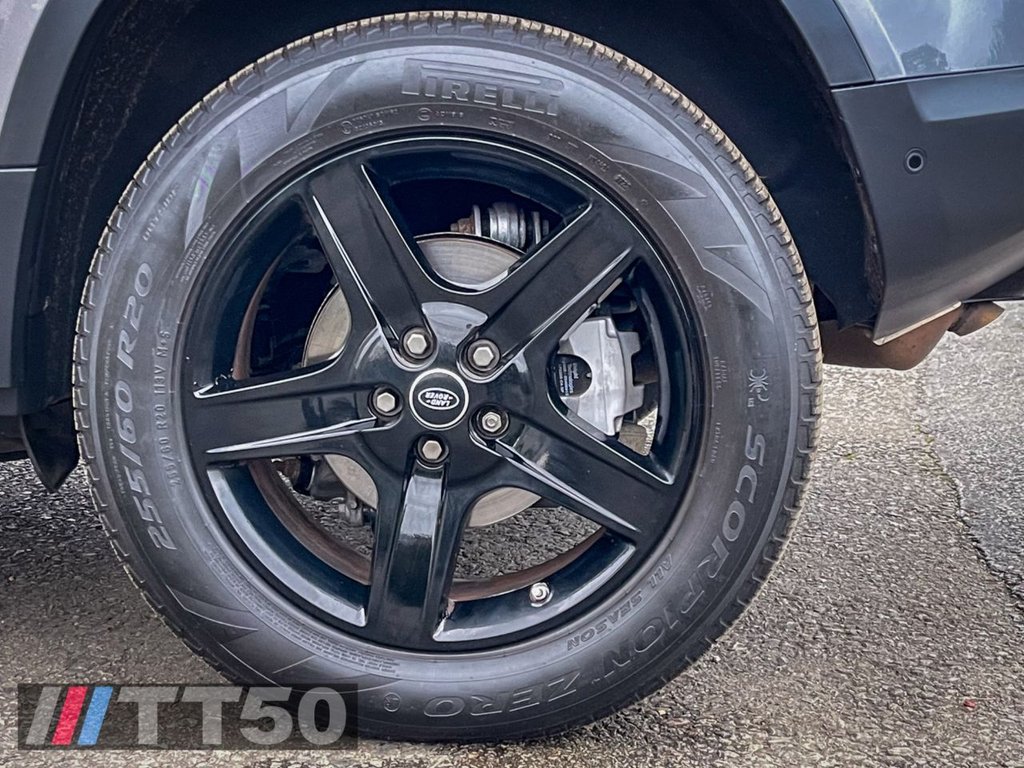 Used Land Rover Defender 2021 for sale - 76486965: Photo 43