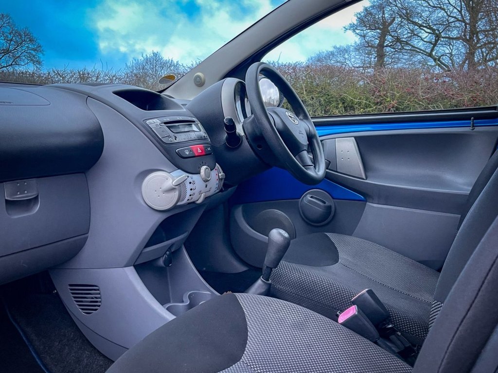 Used Toyota AYGO 2010 for sale - 77355615: Photo 21