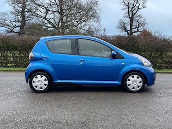 Used Toyota AYGO 2010 for sale - 77355615: Photo