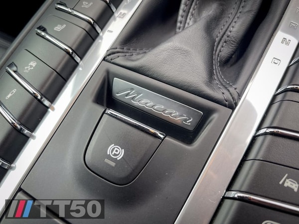 Used Porsche Macan 2020 for sale - 76216857: Photo 27