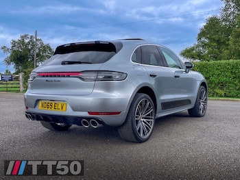 Used Porsche Macan 2020 for sale - 76216857: Photo 2