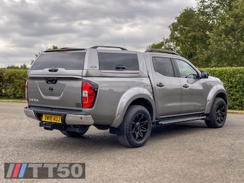 Used Nissan Navara 2018 for sale - 76210161: Photo 2