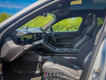 Used Porsche Taycan 2021 for sale - 79141785: Photo