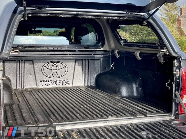 Used Toyota Hilux 2019 for sale - 76223226: Photo 13