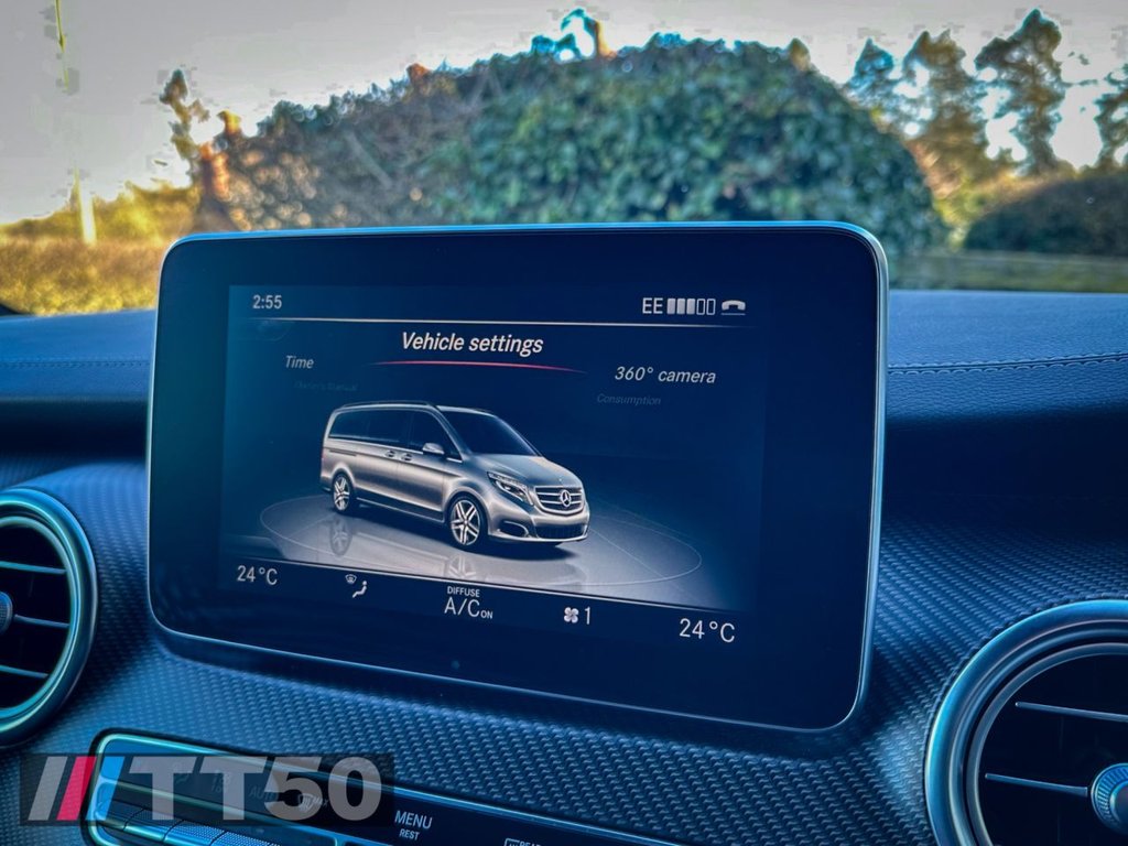 Used Mercedes-Benz V-Class 2017 for sale - 77720436: Photo 31