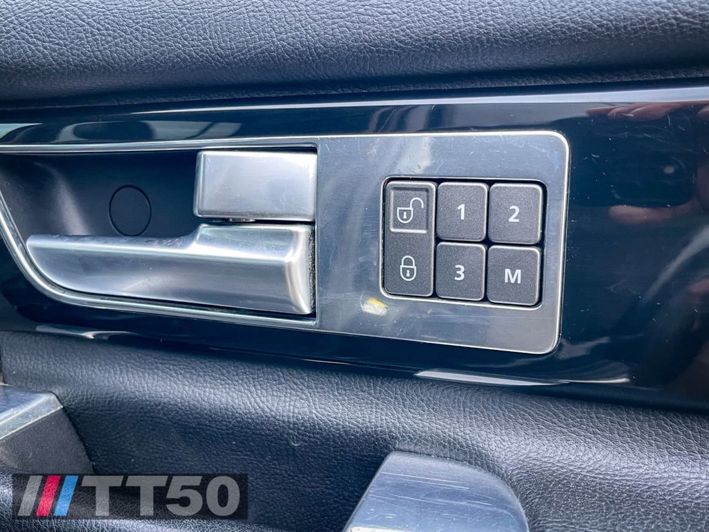 Used Land Rover Discovery 2014 for sale - 76867247: Photo 18