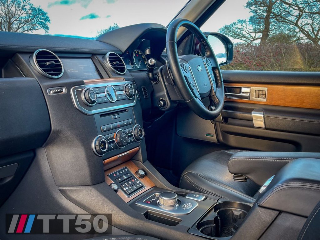 Used Land Rover Discovery 4 2015 for sale - 76966310: Photo 15