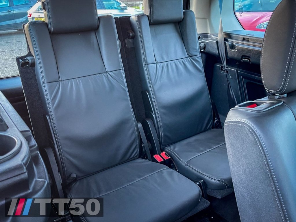 Used Land Rover Discovery 4 2015 for sale - 76966310: Photo 24