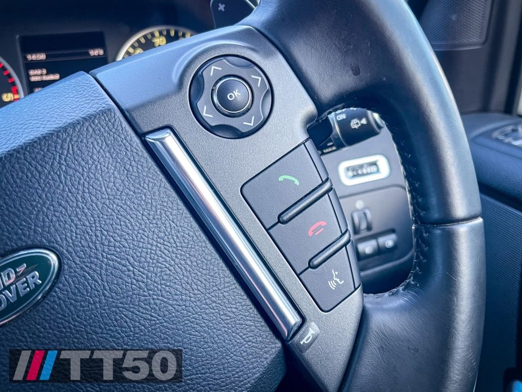 Used Land Rover Discovery 4 2015 for sale - 76966310: Photo 32