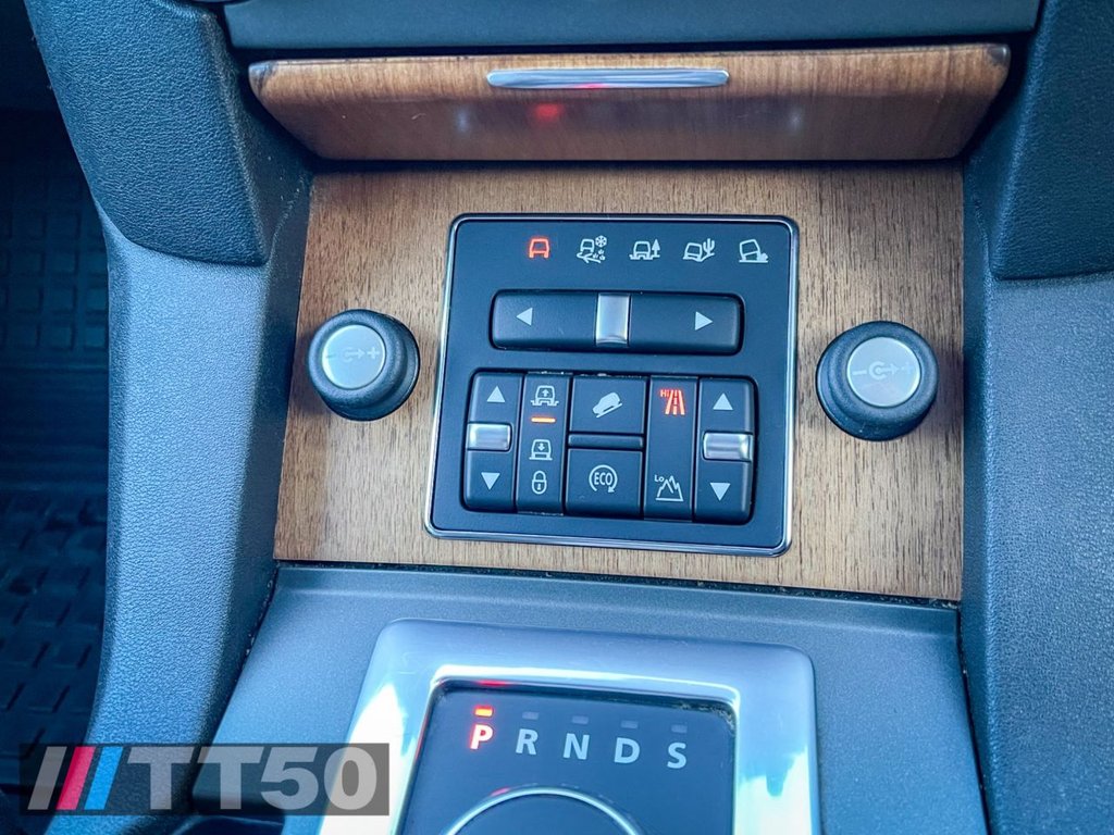 Used Land Rover Discovery 4 2015 for sale - 76966310: Photo 41