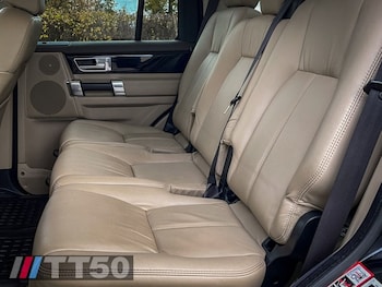 Used Land Rover Discovery 2014 for sale - 76496167: Photo