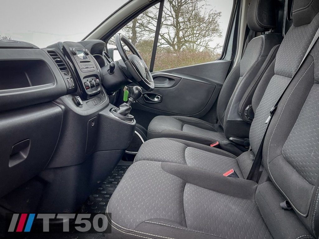 Used Vauxhall Vivaro 2018 for sale - 77621210: Photo 4